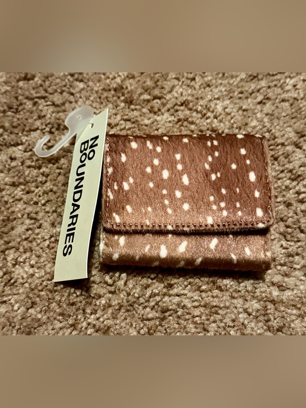 No Boundaries Brown and White Speckled Foldover wallet
